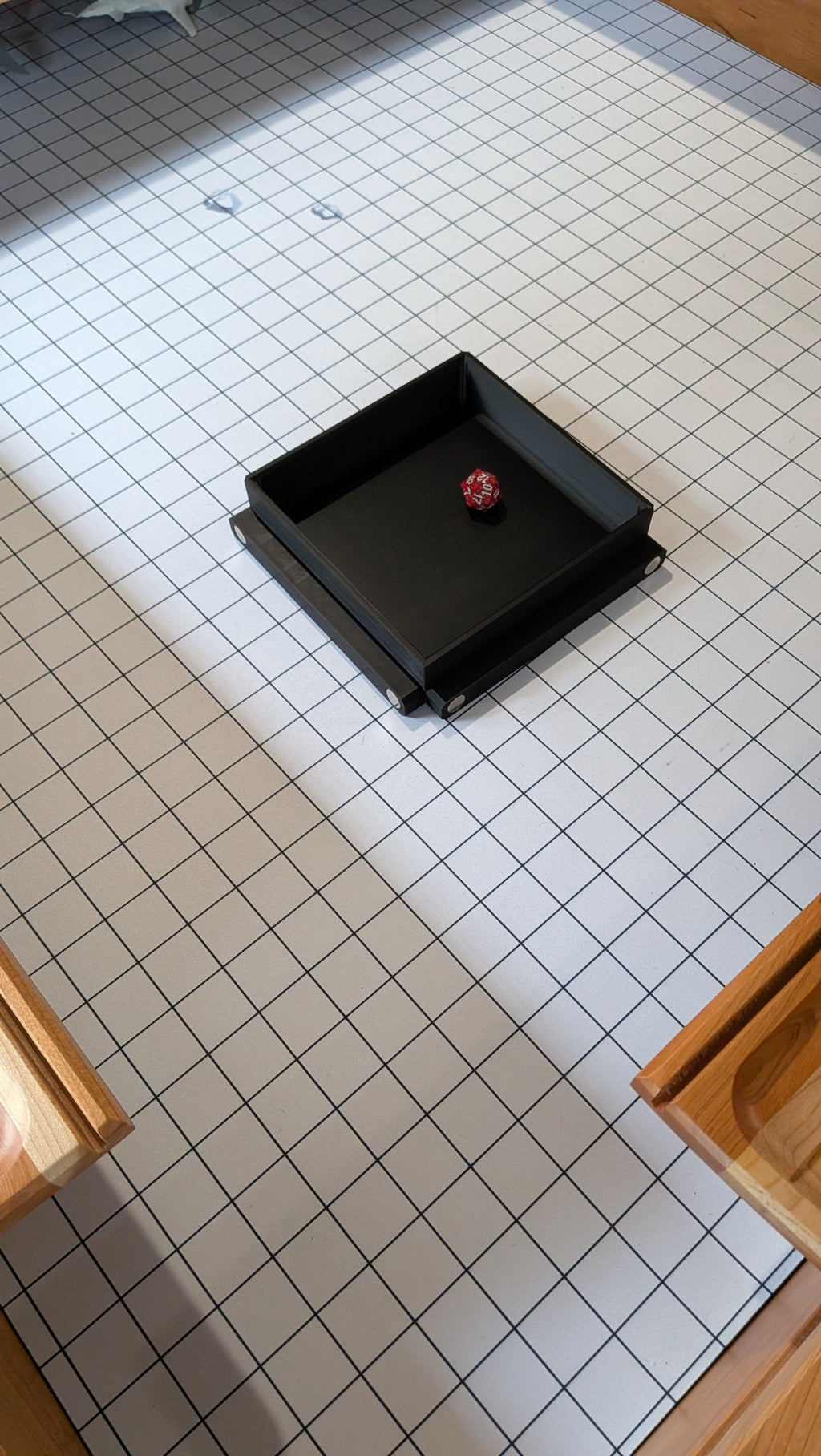 Wyrmwood Compatible Corner Dice Tray - For Tables With Magnetic Rail